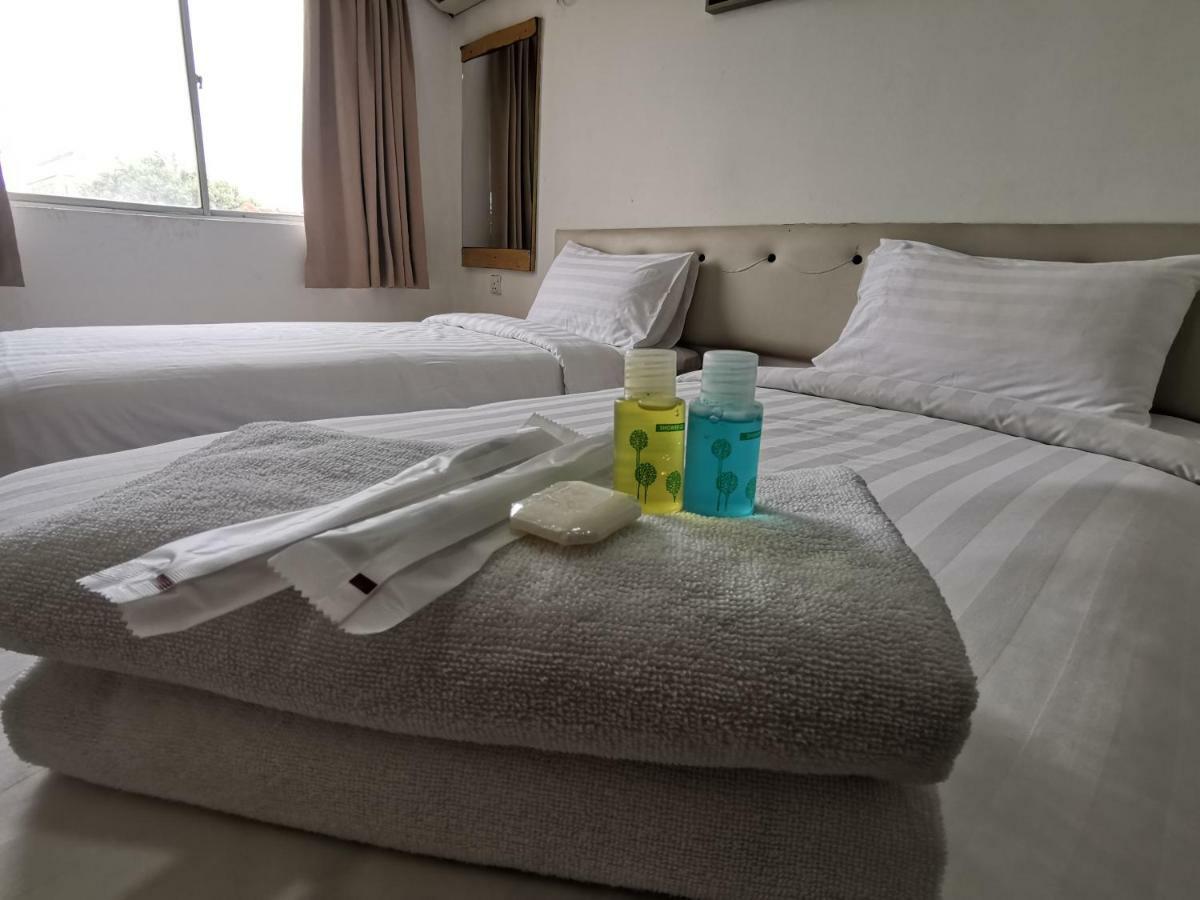 De Ocean Hotel Malacca Kültér fotó